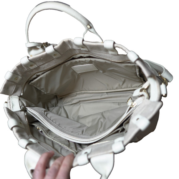 TUMI Two-Toned White Laptop Tote LMT. Collection Sloane 2012 Academia Corpcore - Picture 6 of 13